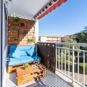 https://privilegiado-tarragona-50mplaya-wifi-pool-relax.top-hotels-tarragona.com